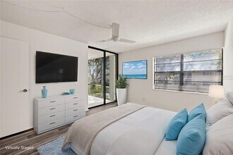 14130 Rosemary Ln in Largo, FL - Foto de edificio - Building Photo