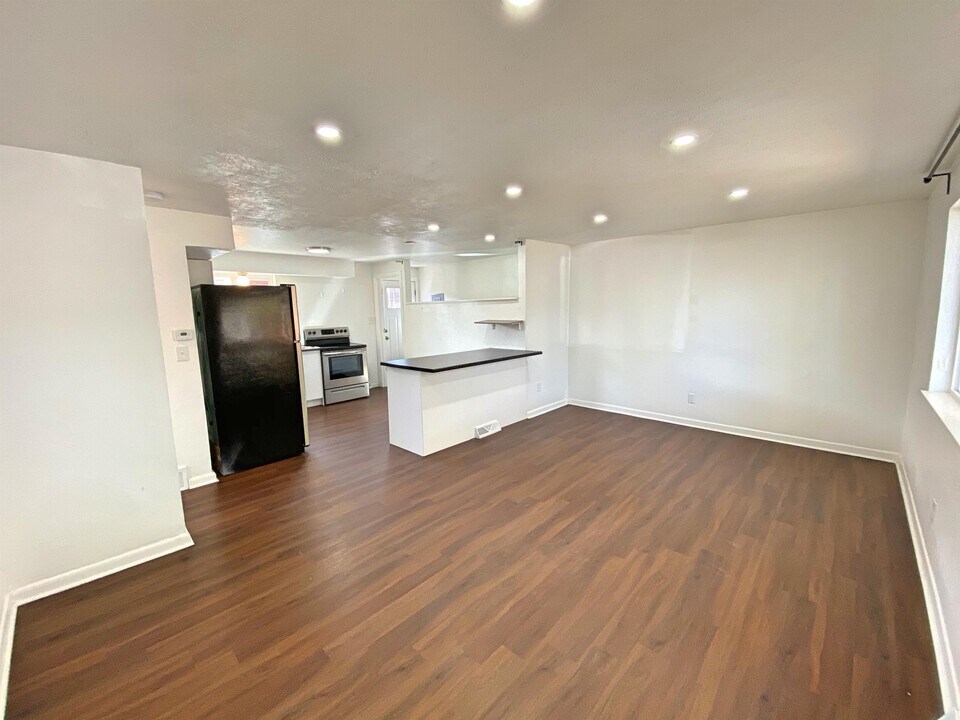 2829 W Park Pl in Denver, CO - Building Photo