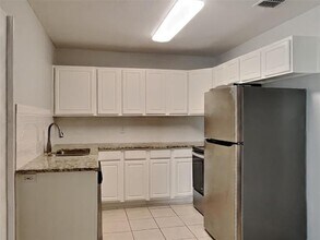 1838 Crooks Ct in Grand Prairie, TX - Building Photo - Building Photo