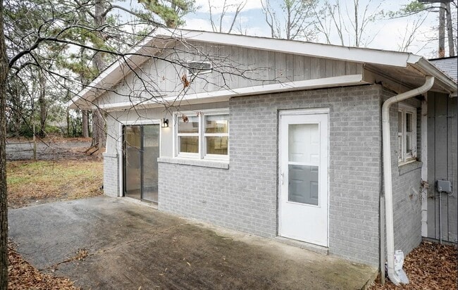 1734 Legion Rd in Chapel Hill, NC - Building Photo - Building Photo