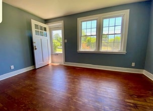 33328 Rte 1201 in Painter, VA - Foto de edificio - Building Photo