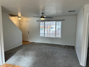 1427 W Roberts Pl in Nampa, ID - Building Photo - Building Photo