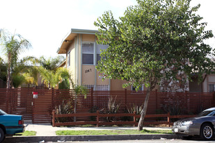 1167 Daisy Ave in Long Beach, CA - Foto de edificio - Building Photo