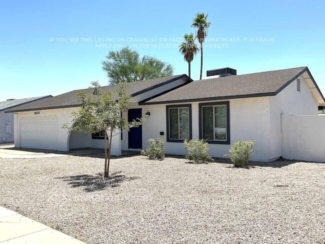 1923 W Portobello Ave in Mesa, AZ - Building Photo - Building Photo