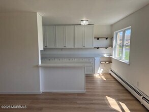 35 Manchester Ct in Freehold, NJ - Building Photo - Building Photo