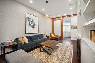 47 Marlborough Ave in Toronto, ON - Building Photo - Building Photo