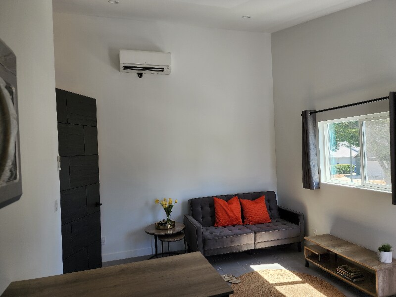 6653 Melba Ave in Los Angeles, CA - Building Photo