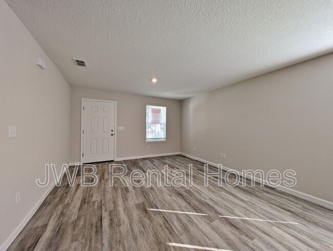 2058 Frank E Ave in Jacksonville, FL - Building Photo - Building Photo