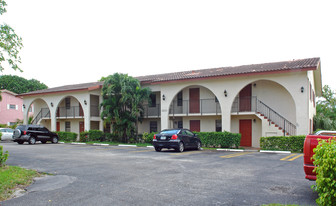 11690 NW 45th St Apartments