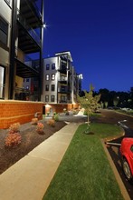 Excelsior Park Apartments in Saratoga Springs, NY - Foto de edificio - Building Photo