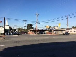 190 E Artesia Blvd in Long Beach, CA - Foto de edificio - Building Photo