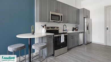 3706 Goodwin Ave, Unit 166 in Austin, TX - Building Photo - Building Photo