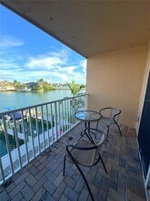 11605 3rd St E, Unit 306 in Treasure Island, FL - Building Photo - Building Photo