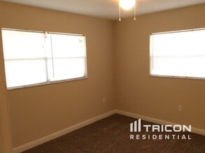 2280 Winchester Dr in Dunedin, FL - Building Photo - Building Photo