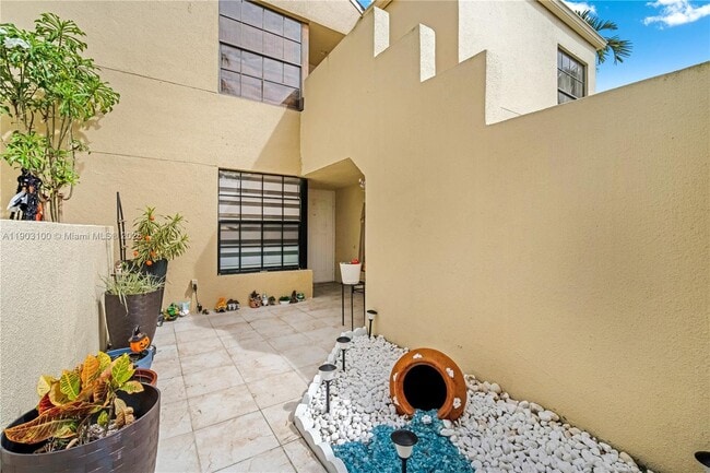 12937 SW 88th Ln in Miami, FL - Building Photo - Building Photo