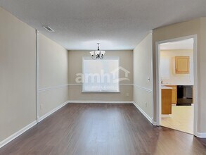 4013 Wellingham Ln in High Point, NC - Building Photo - Building Photo