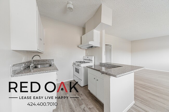 2036 E Whiting Ave, Unit 6 in Fullerton, CA - Building Photo - Building Photo