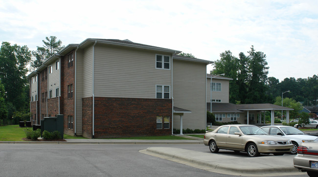 Haymount Manor Apartments in Fayetteville, NC - Building Photo - Building Photo