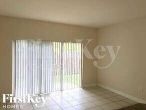 3326 NE 3rd Dr in Homestead, FL - Building Photo - Building Photo