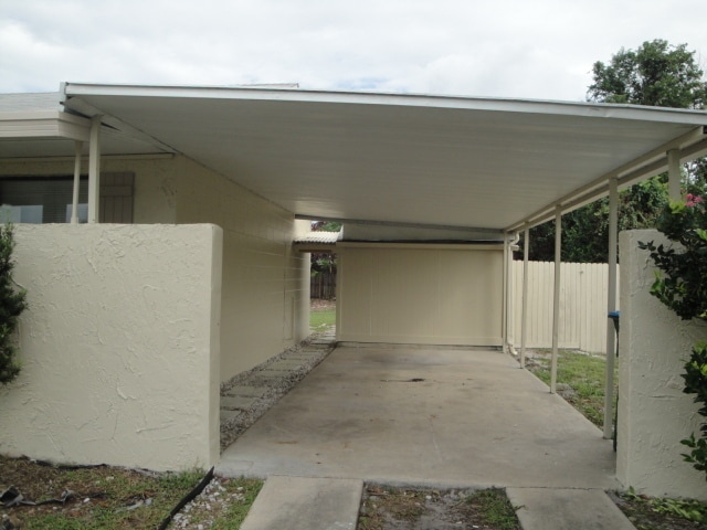 1014 Kenmore St in Deltona, FL - Building Photo - Building Photo