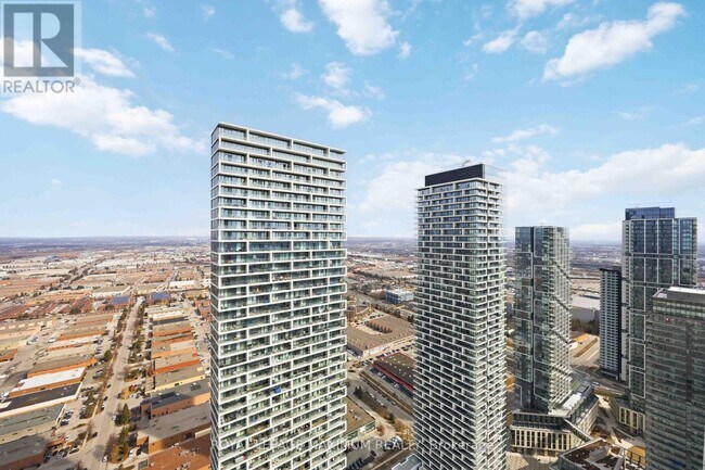 property at 5 Buttermill Ave.