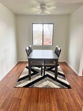 990 Manchester Ct in South Elgin, IL - Building Photo - Building Photo