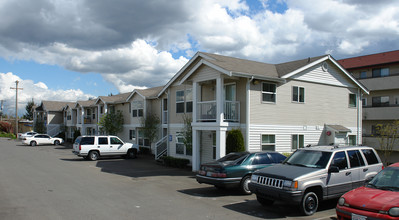 Union Crossing in Tacoma, WA - Building Photo - Building Photo