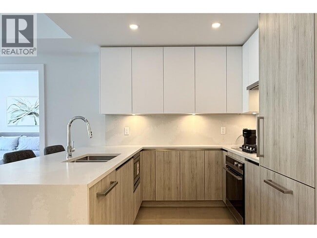 property at 423 6th St
