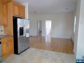 1576 Anderson Ave in Fort Lee, NJ - Building Photo - Building Photo