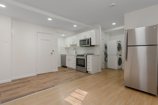 104 Saint Botolph St, Unit 3 in Boston, MA - Foto de edificio - Building Photo