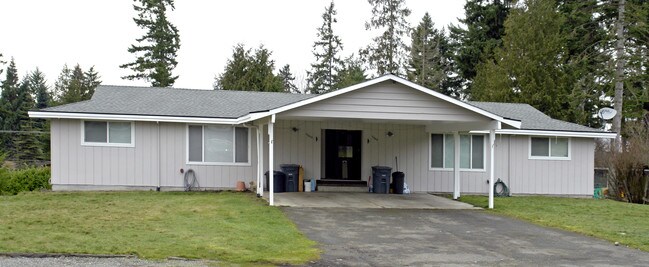 11610-11612 111th Ave E in Puyallup, WA - Building Photo - Building Photo
