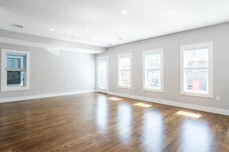 14 McBride St, Unit 1 in Boston, MA - Building Photo - Building Photo