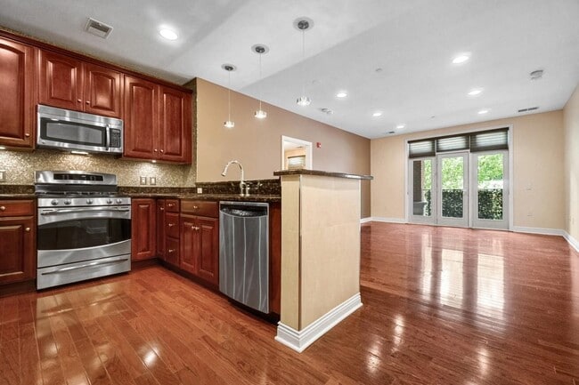 7400 River Rd in North Bergen, NJ - Building Photo - Building Photo