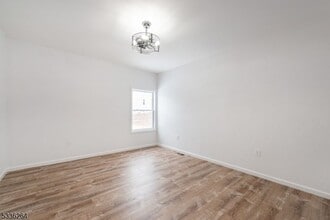 823 S 17th St in Newark, NJ - Building Photo - Building Photo