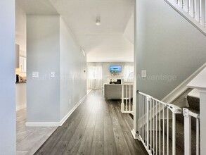 10111 Austrian Way in Oak Park, MI - Building Photo - Building Photo