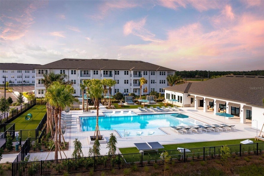 100 Windflower Ln, Unit C1 in Daytona Beach, FL - Building Photo