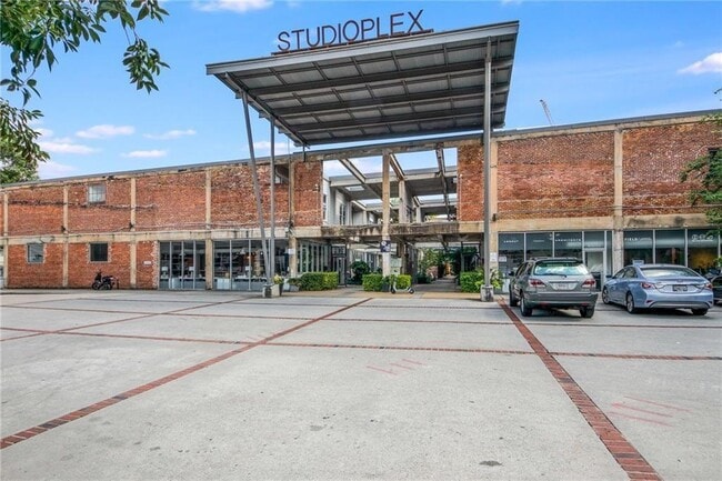 659 Auburn Ave NE in Atlanta, GA - Building Photo - Building Photo