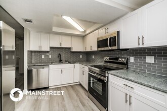 12906 Kings Manor Ave in Hudson, FL - Building Photo - Building Photo