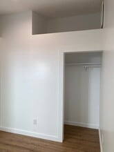 400 Flint Ave, Unit 1 in Long Beach, CA - Foto de edificio - Building Photo