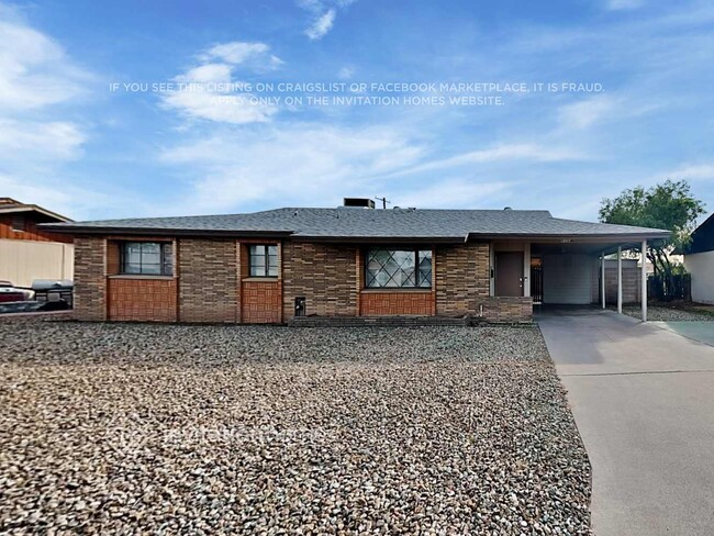 property at 2921 W Citrus Way