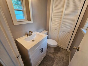 1712 Bonnyville Blvd in Louisville, KY - Building Photo - Building Photo