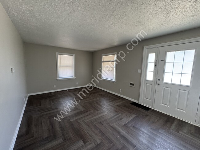 4129 Bowser Ave in Fort Wayne, IN - Foto de edificio - Building Photo