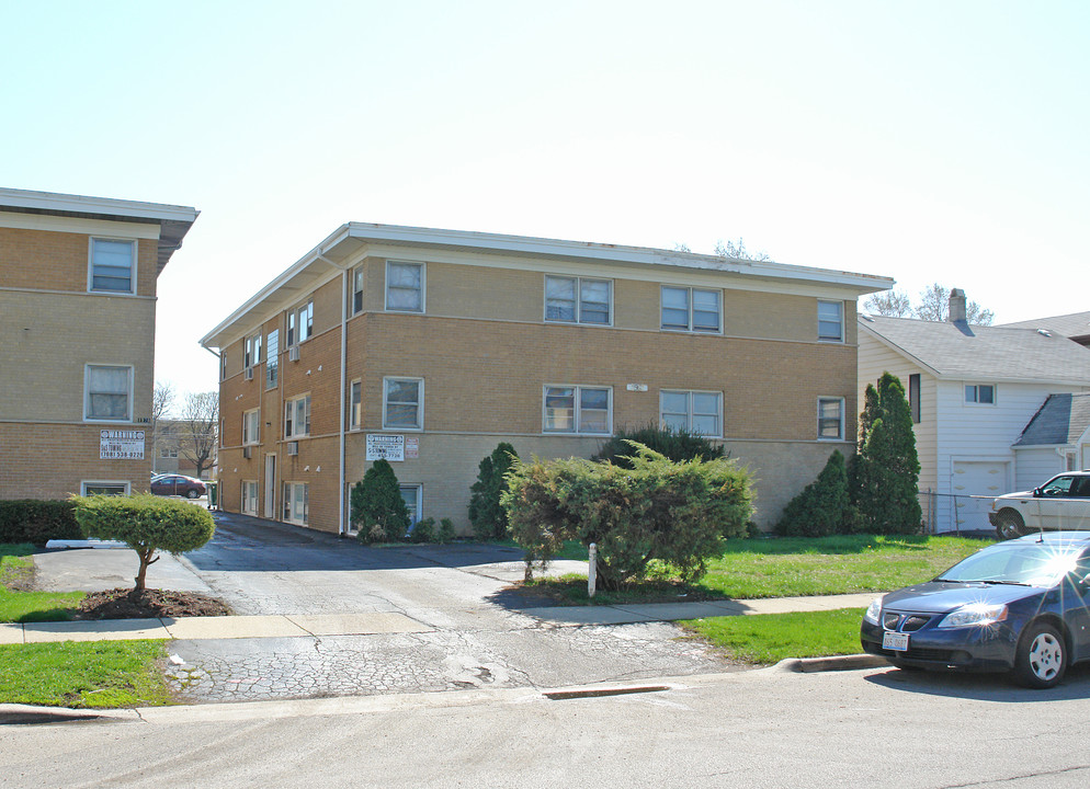 1967 Broadway in Melrose Park, IL - Building Photo