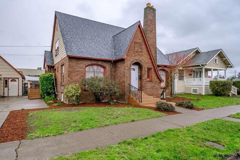 317 SE 3rd Ave Photo