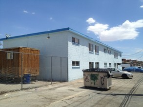 581 Northrop Ave in Las Vegas, NV - Building Photo - Building Photo