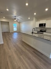 2168 Langford Ave in Lubbock, TX - Building Photo - Building Photo