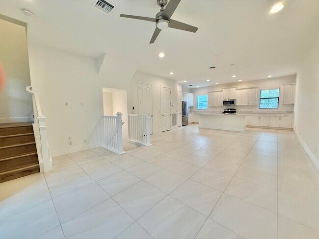 3019 Franklin Pl in Palm Beach Gardens, FL - Building Photo - Building Photo