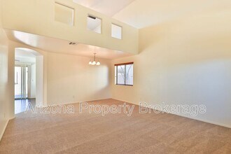 17244 W Elizabeth Ave in Goodyear, AZ - Building Photo - Building Photo