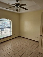 2000 Circle Dr, Unit 4 in Mission, TX - Building Photo - Building Photo