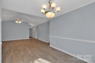 6340 S Bend Ln in Charlotte, NC - Building Photo - Building Photo